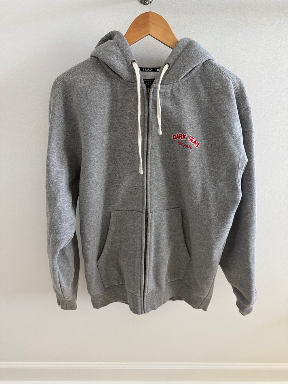 Dark Seas Men's Gray Full-Zip Hoodie Jacket